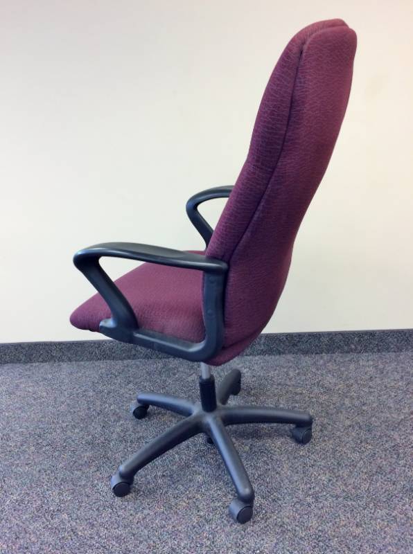 lot 5 image: MSRP $350 HIGH QUALITY HON GAMUT EXECUTIVE HIGH BACK ERGONOMIC ARM CHAIR - CLASSIC BURGUNDY COLOR - FABRIC GREAT CONDITION No Stains or Tears - Arms Have Major Scratching From Scraping Under Desks Etc.