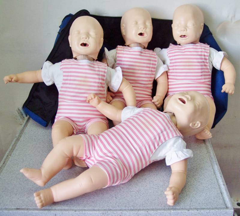 lot 23 image: Awww Its Quadruplets MSRP $600&nbspLaerdal Resusci Baby Anne 4-Pack CPR Training Manikins - Great Condition