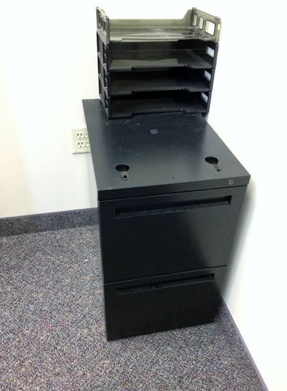 lot 21 image: HIGH QUALITY STEELCASE 2 Drawer BLACK Steel Filing Cabinet - Excellent condition OVERHEAD STACKING SHELVES INCLUDED