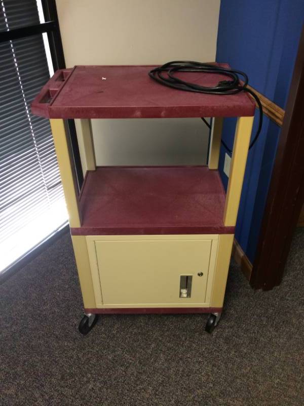 lot 73 image: AV Media Cart With 1 Door Cabinet  - Excellent Condition