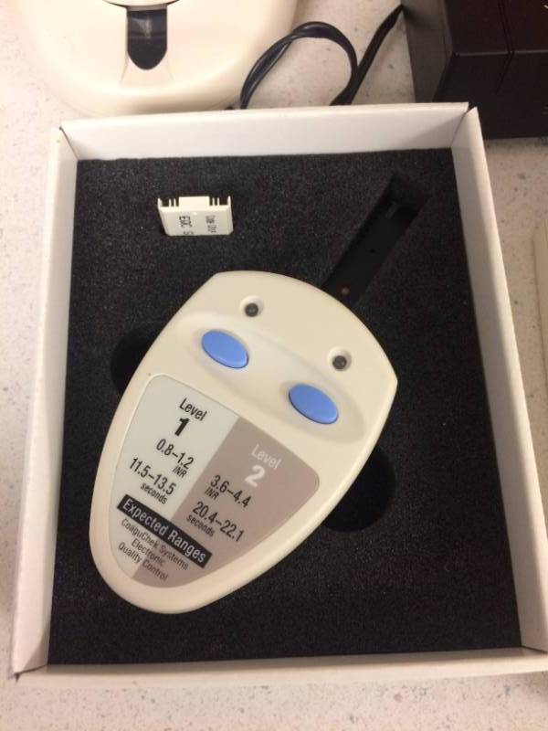 lot 87 image: Roche Coaguchek Systems Electronic Quality Control Analyzer - Working Condition