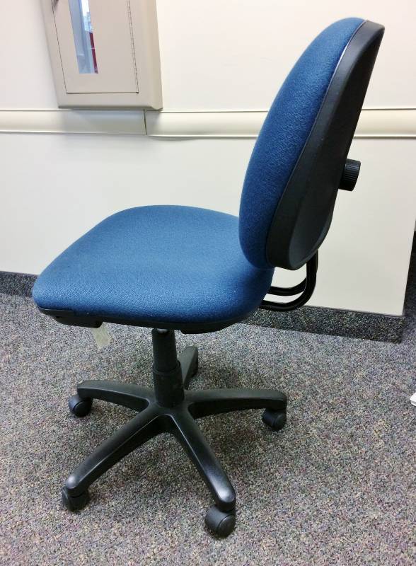 lot 9 image: MSRP $189&nbspAlera IN48BFA20B&nbspInterval Series Ergonomic Height & Back Tilt Adjustable SwivelTilt Task Chair, Blue Fabric - Super Nice Condition - No Stains Or Tears To Fabric