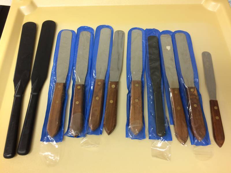 lot 19 image: Miscellaneous Lot Of Spatulas -  Some Appear New