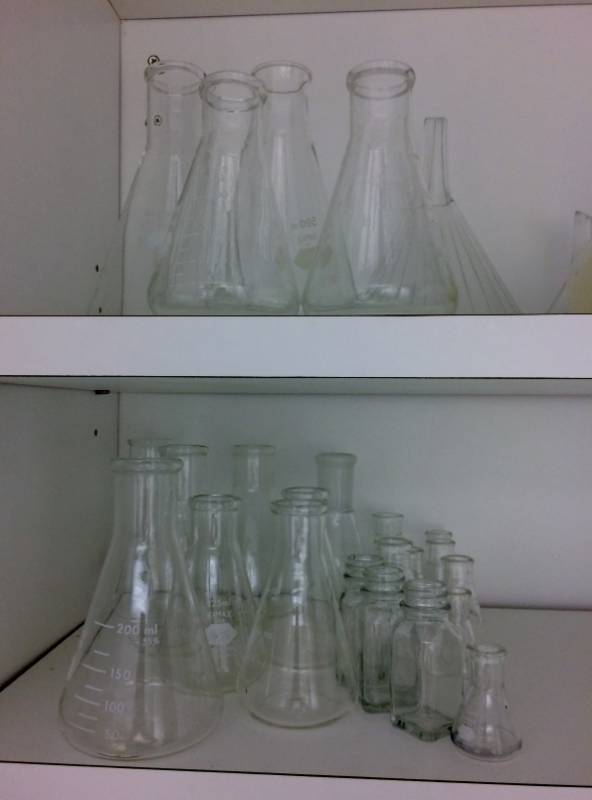 lot 27 image: Large Lot Of Glass Beakers - Good Condition