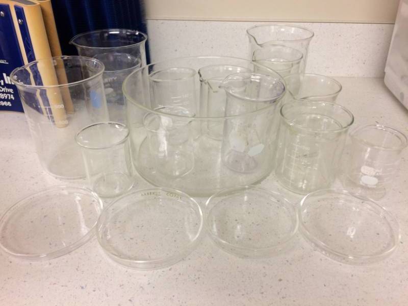 lot 28 image: Large Lot Of Glass Beakers - Good Condition