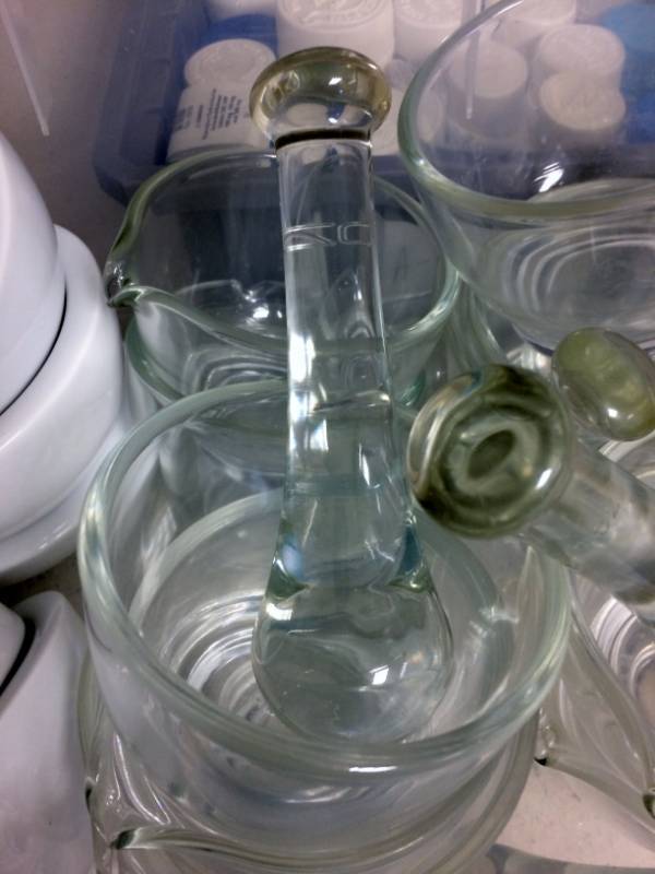 lot 29 image: Large Lot Of Glass And Porcelain Mortar & Pestles - Excellent Condition