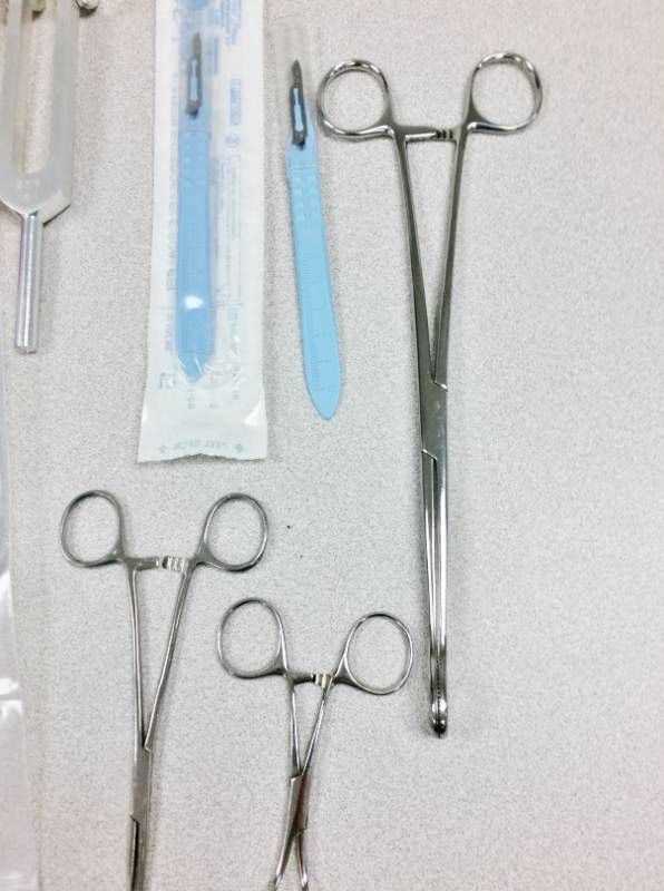lot 45 image: Lot Of Surgical Scissors, Stethoscope & Other Medical Instruments - Excellent Condition
