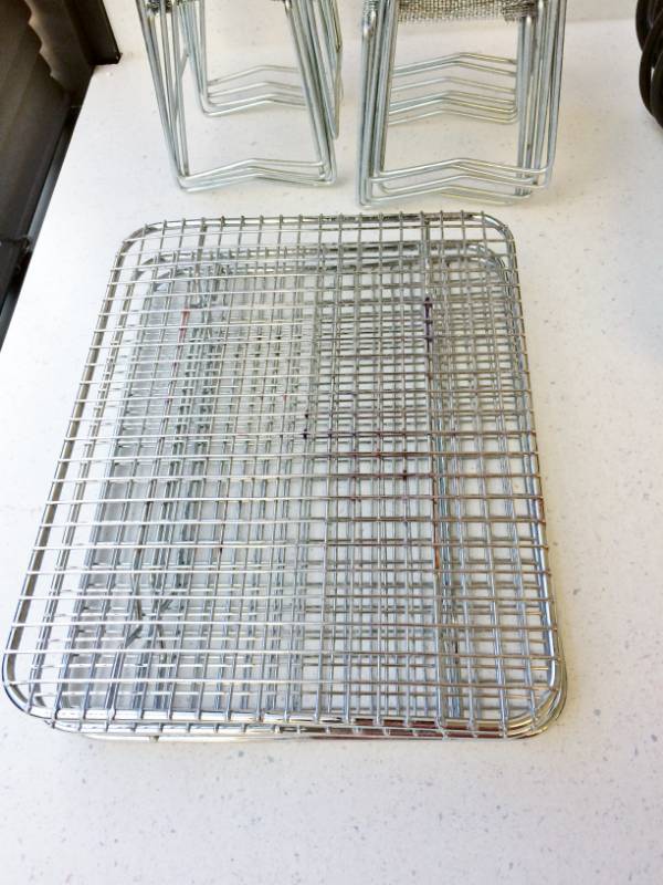 lot 68 image: Lot OF Metal Screens