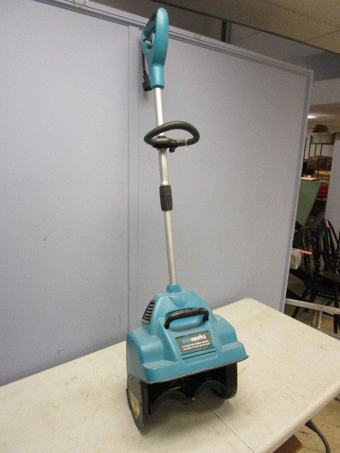 SNOWORKS ELECTRIC SNOW SHOVEL