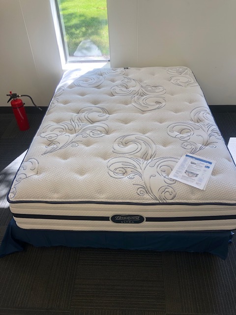 Beautyrest pacific store series