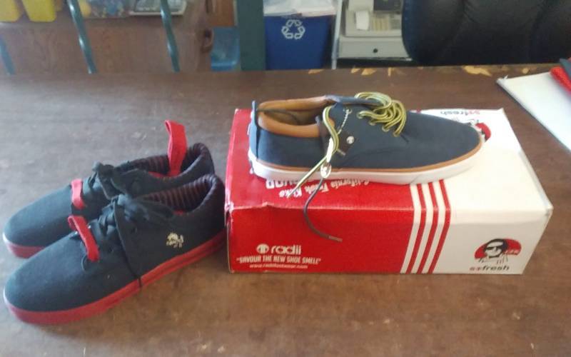 2-Pair Shoes Mens Size 8 12