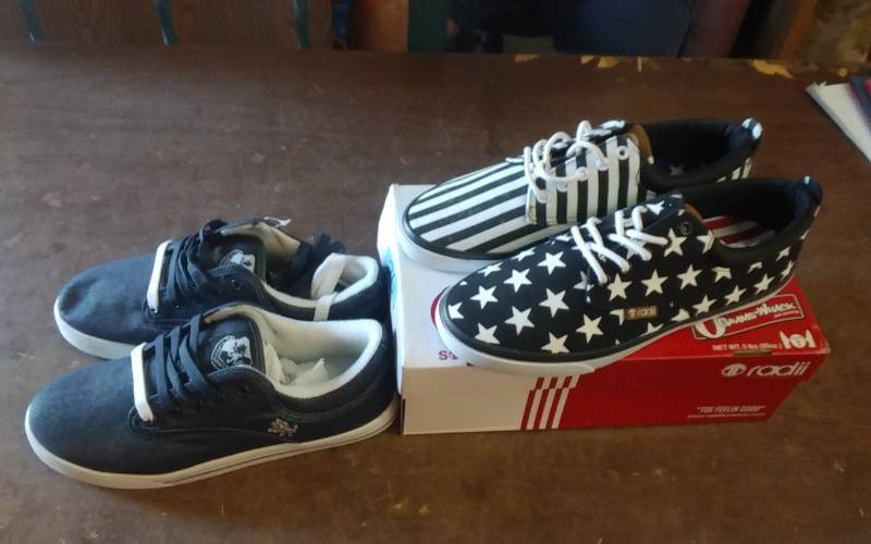 2-Pair Shoes Mens Size 9