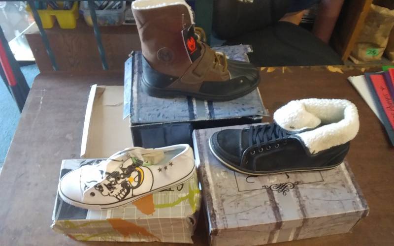 2-Pair Shoes Mens Size 10-12