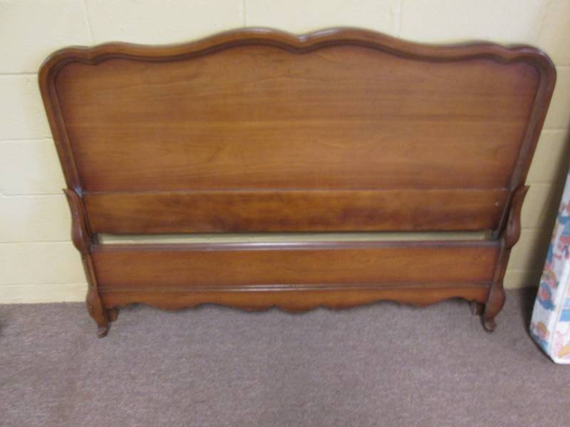 lot 7 image: Bed frame head and foot board 56 w...
