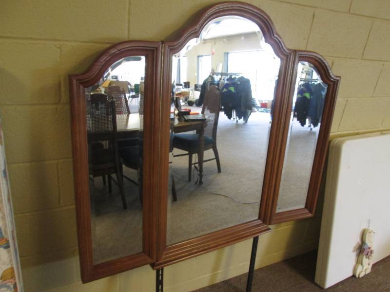 lot 16 image: Wood framed, hinged mirror, measure...