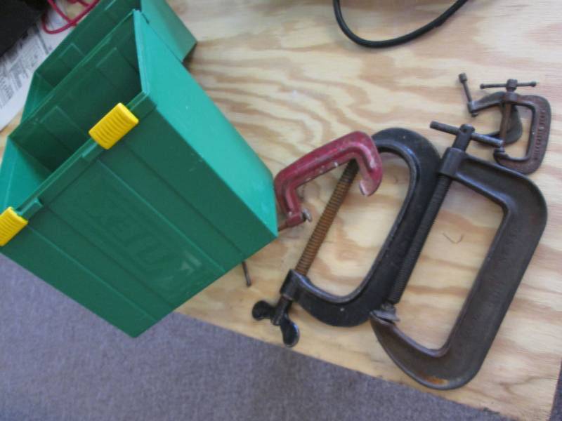 lot 39 image: Metal clamps in a case...