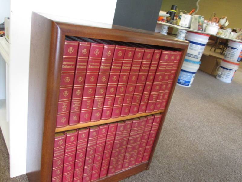 lot 47 image: Bookcase with Encyclopedia Britanic...
