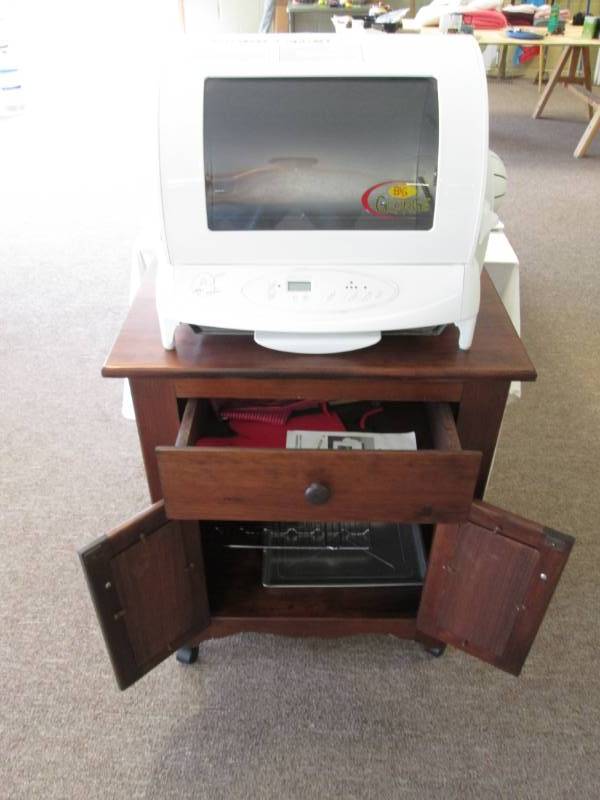 lot 50 image: George Foreman rotissery with cabin...