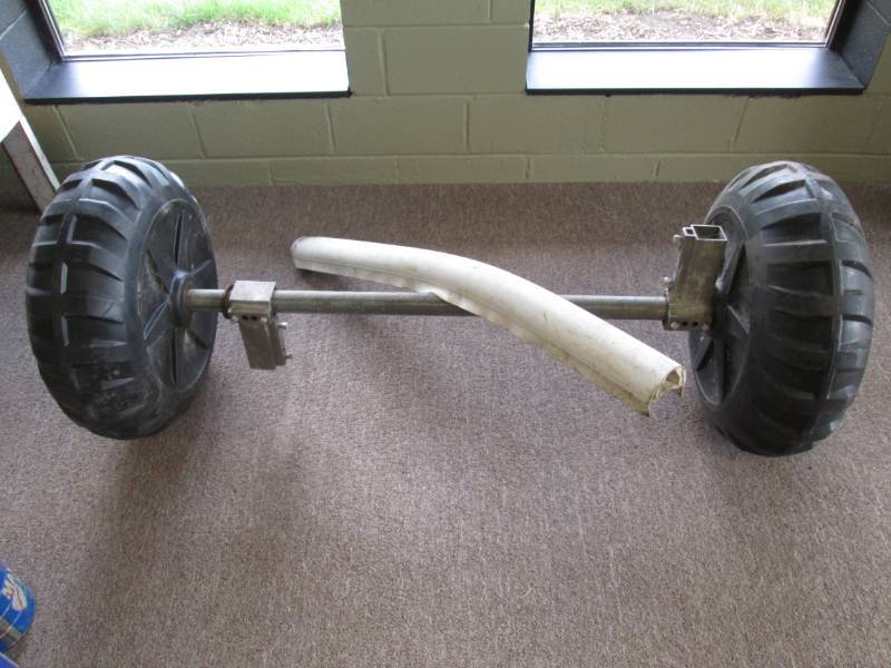 lot 88 image: Dock wheels and bumper...