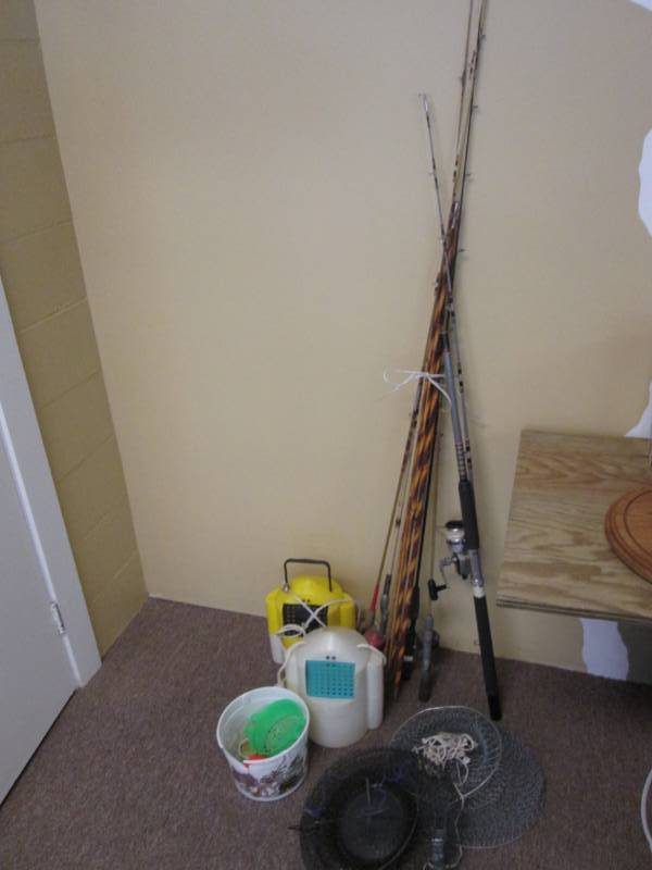 lot 97 image: Lot of fishing items...