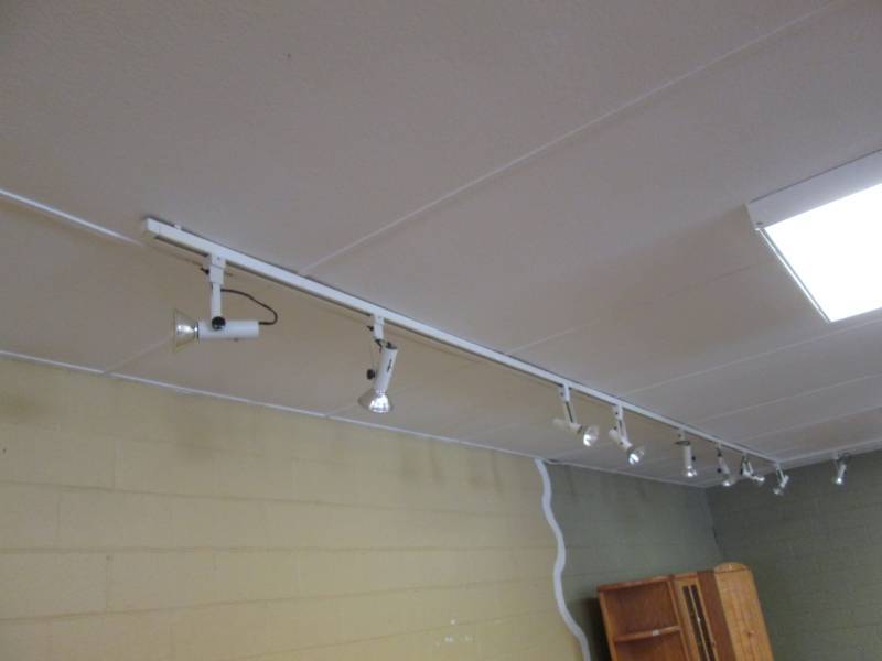 lot 109 image: As much track lightting as you want...