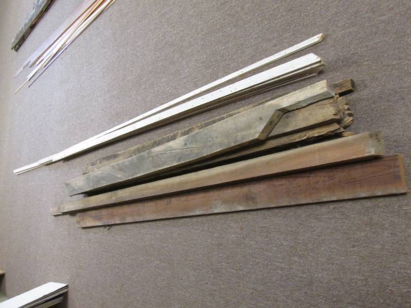 lot 119 image: Lot of weathered barnwood...