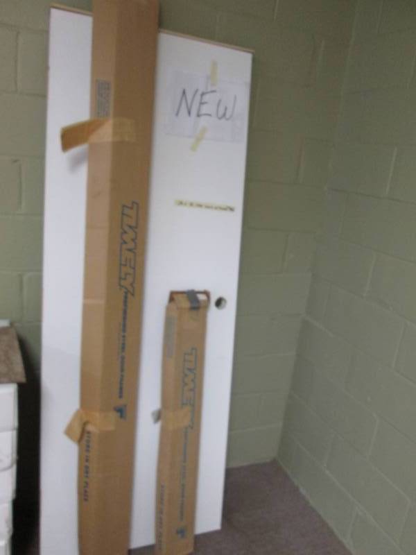 lot 128 image: Fire rated door with frame...