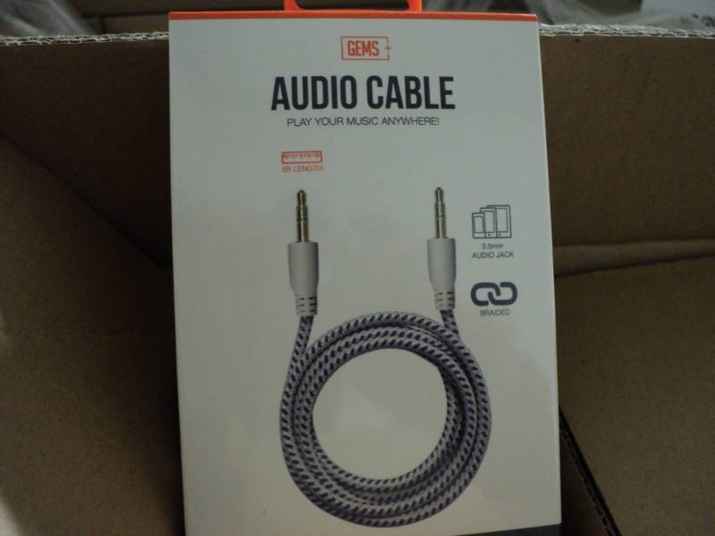 lot 335 image: Case of 48 Audio Cables Bright Aud...