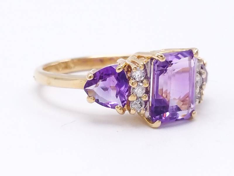 lot 15 image: Fancy Amethyst and Diamond Estate Ring in 14k Yellow Gold