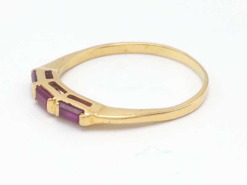 lot 52 image: Natural Ruby Estate Ring in 14k Yellow Gold