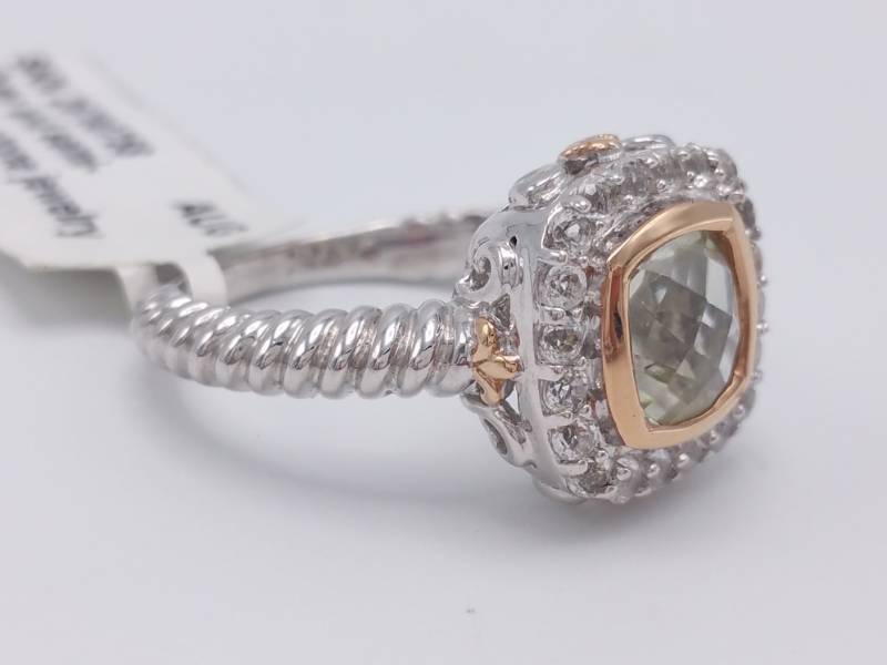lot 78 image: Mint Green Beryl Estate Ring in Sterling Silver