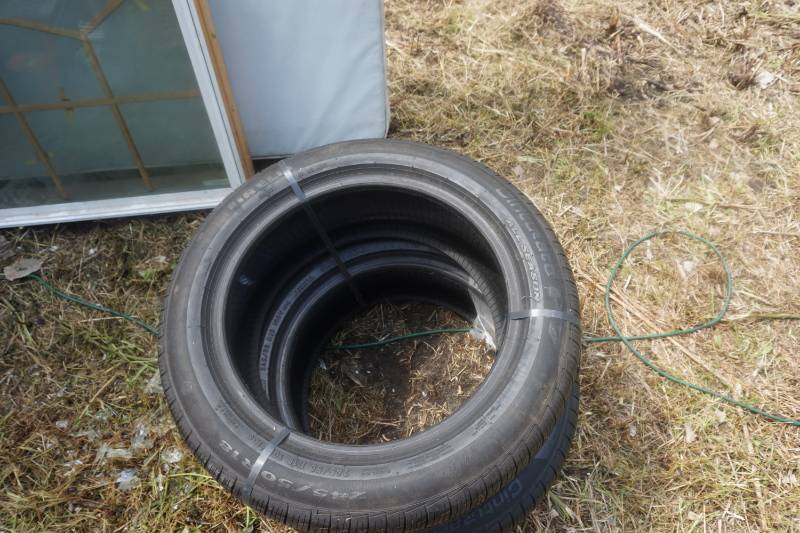 lot 19 image: Set of 2 - Pirelli Cinturato All Season Tires