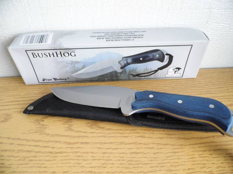 lot 16 image: Bush Hog Knife