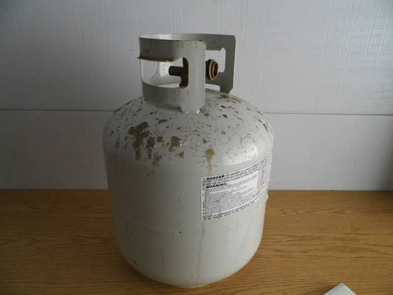 lot 28 image: LP Tank
