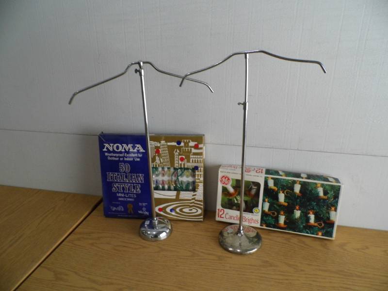 lot 29 image: Store Displays - Vintage Christmas Lights