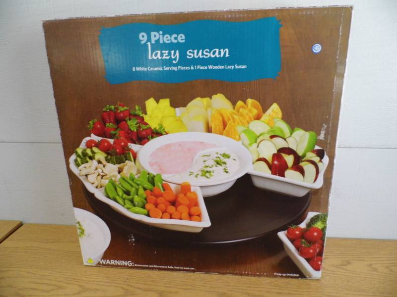 lot 42 image: Lazy Susan