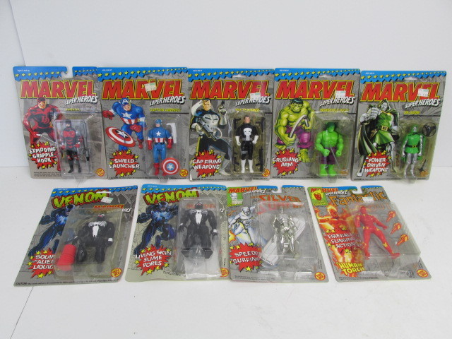lot 54 image: Lot of Mint on Card MARVEL SUPERHEROES Action Figures