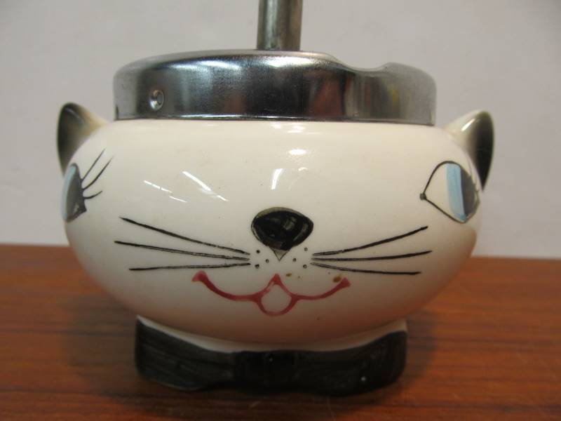 lot 10 image: Vintage 1950s HOLT HOWARD Figural Cat Face Squeaker Ashtray #2