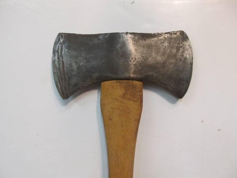 lot 15 image: Nice Old Vintage Double Sided ZENITH Marshall Wells Axe