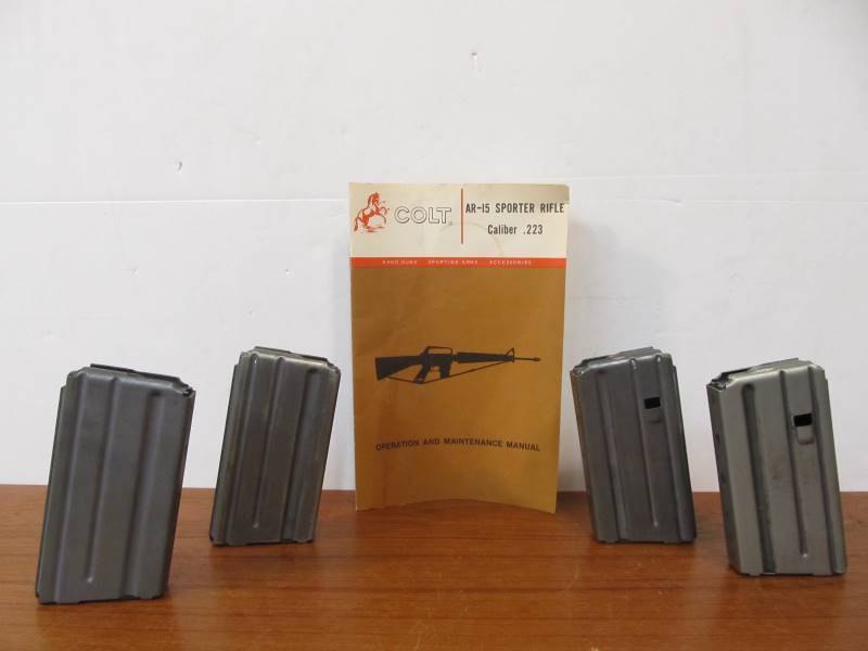 lot 48 image: Original Vintage COLT AR-15 Sporter Rifle Ammo Clips & Owners Manual