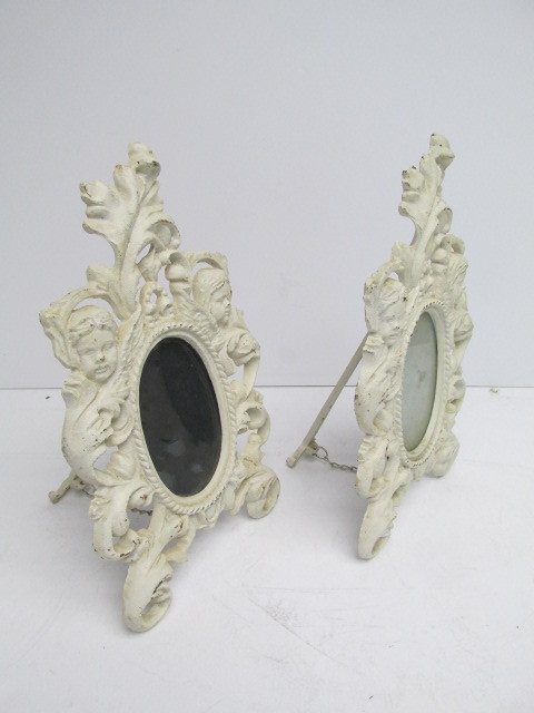 lot 123 image: Pair of Vintage Ornate Cast Metal Picture Frames