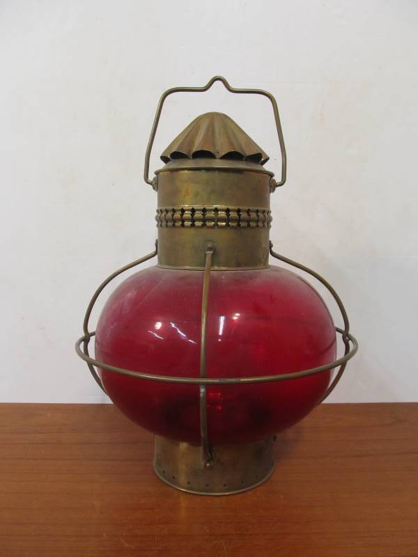 lot 192 image: Large Vintage Nautical Style Oil Lamp wRed Glass Globe