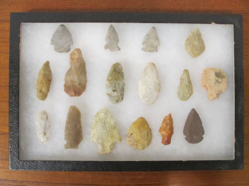 lot 204 image: Group of Genuine Stone Point Native American Arrowheads #4