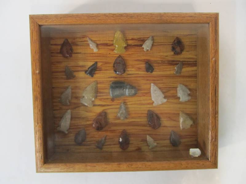 lot 206 image: Group of Genuine Stone Point Native American Arrowheads #6