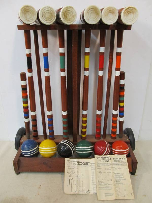 lot 166 image: Vintage Croquet Set wRack