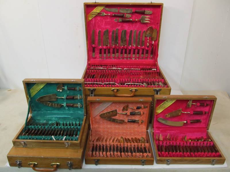 lot 168 image: HUGE Collection of Vintage Thai SIAM Black & Gold Flatware wCases