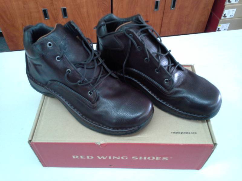 lot 214 image: Red Wing 6707  Size 12 D Mens Boots