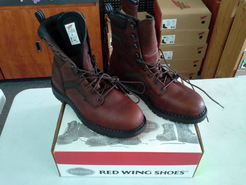 lot 228 image: Red Wing 938  Size 10 E2 Mens 8in. Boots