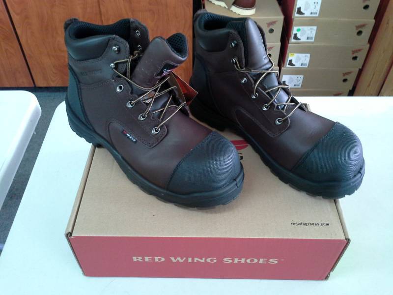 lot 235 image: Red Wing 3506  Size 11.5 D Mens Boots