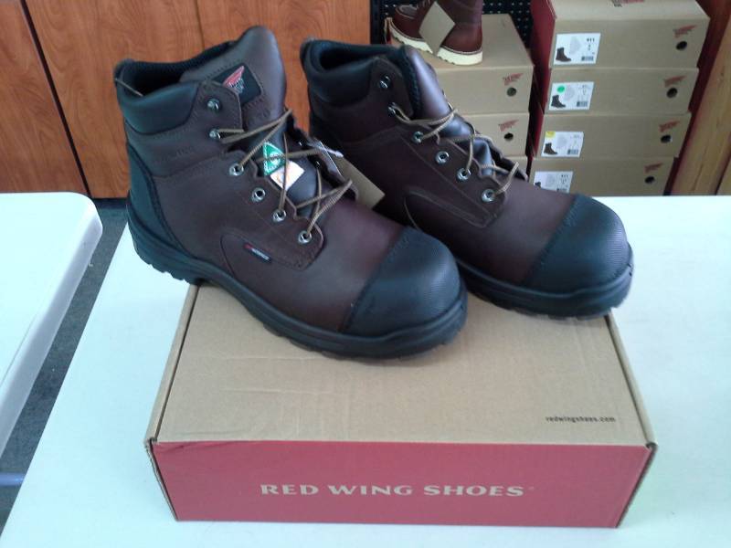 lot 240 image: Red Wing 3506  Size 12 D Mens Boots